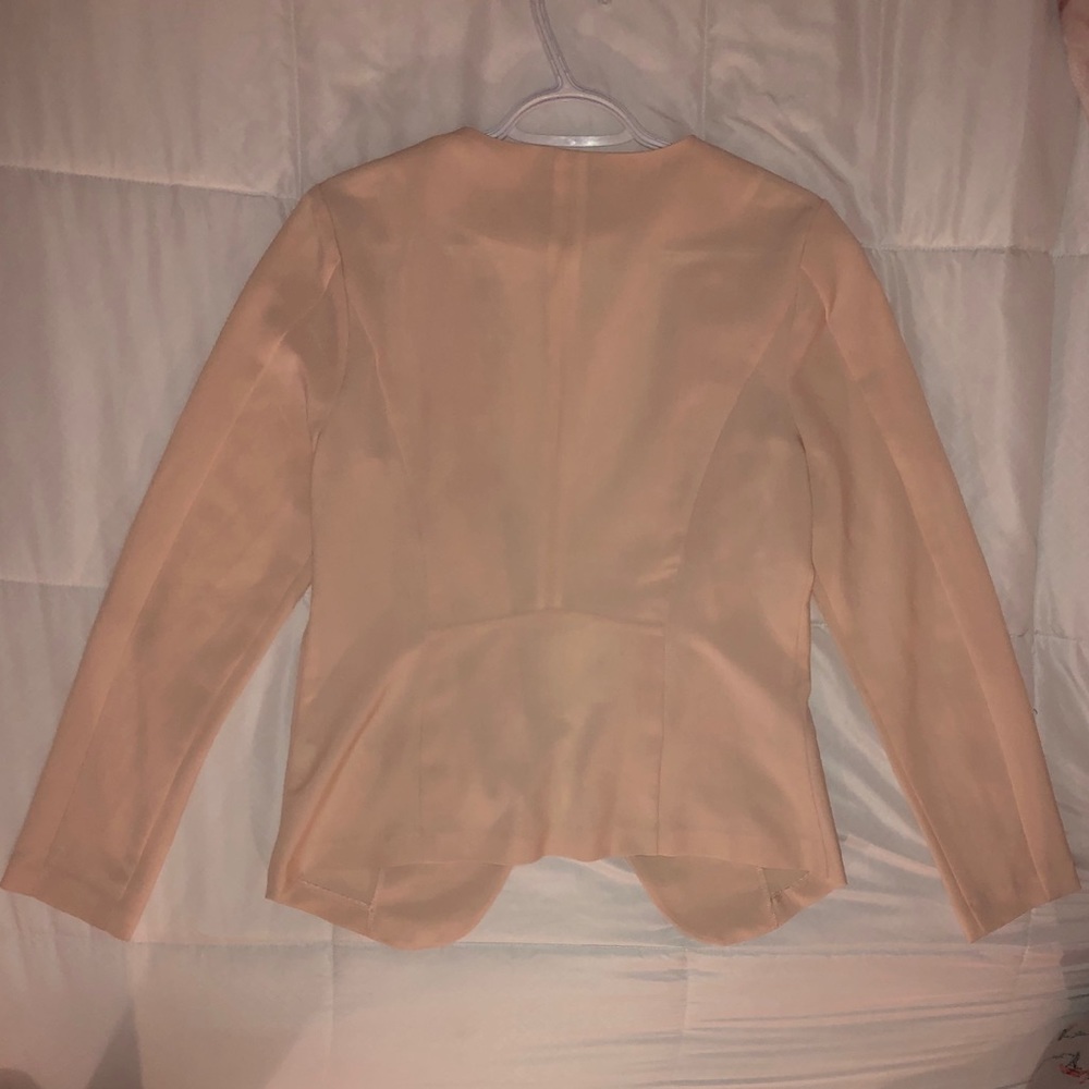 MAKE OFFER ๐ฐ!! Pink Blazer - Picture 6 of 8